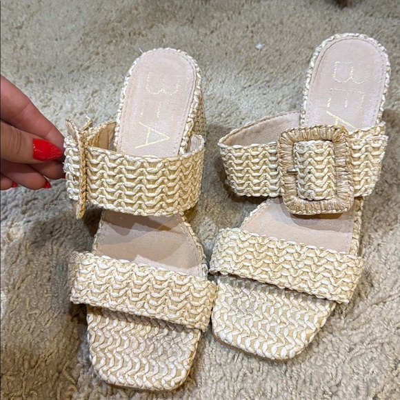 Lucy Block Heel Sandals - Picture 10 of 13